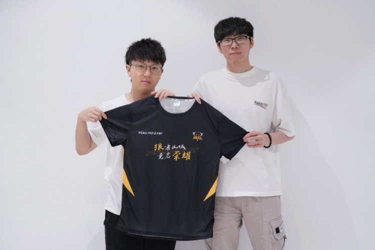 雄鹿成功晋 雄鹿成功晋